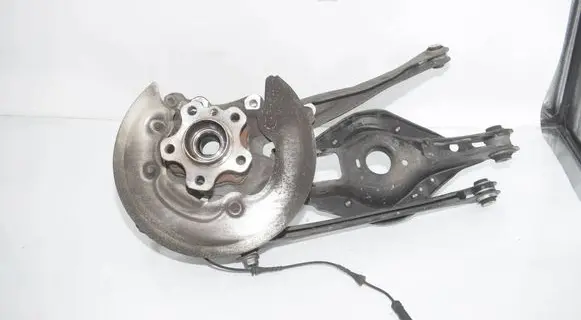 BMW 3 G20 G21 Rear wheel hub 6898480 33306898480 6878639