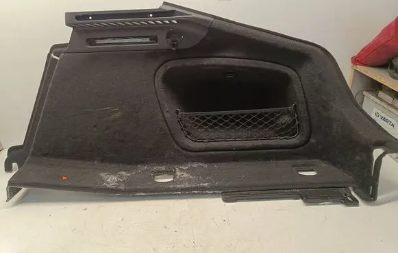 Audi A5 Trunk/boot side trim panel 8W8863880D A065172 8MW8TRP863880A001