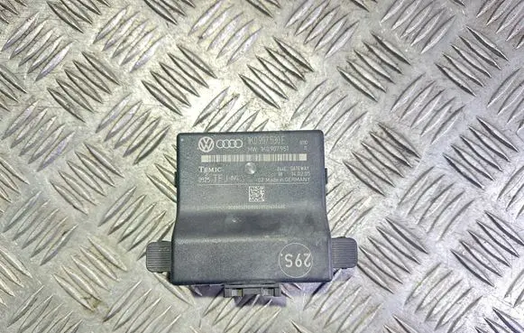 Volkswagen Touran I Gateway control module 1K0907530E 1K0907951