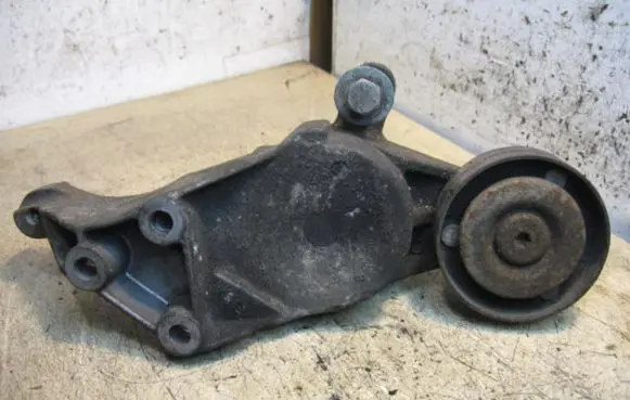 Audi A3 S3 8L Alternator belt tensioner 038903315434000