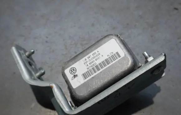 Volkswagen New Beetle ESP acceleration yaw rate sensor 1J0907655A 1J1907637E