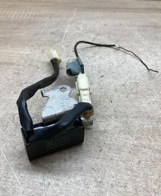 Toyota Avensis T250 Aerial antenna amplifier 9008088006