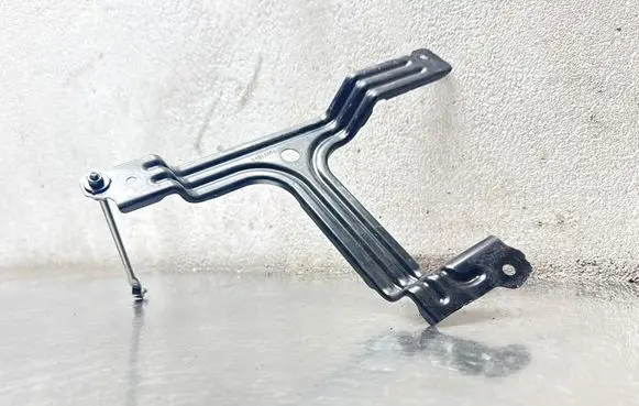 Opel Insignia B Battery bracket 84213684