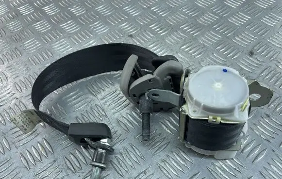 Nissan Pathfinder R51 Rear seatbelt H073818