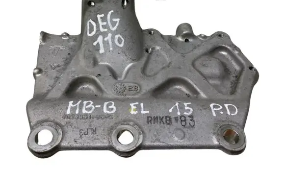 Mercedes-Benz B W246 W242 Engine mounting bracket 102393198C