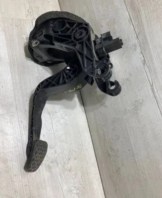 Clutch pedal