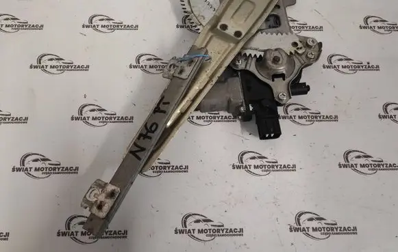 Mitsubishi Outlander Front door window regulator with motor 