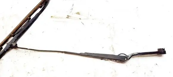 KIA Spectra Front wiper blade arm