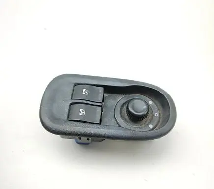 Opel Movano B Electric window control switch 8200631849