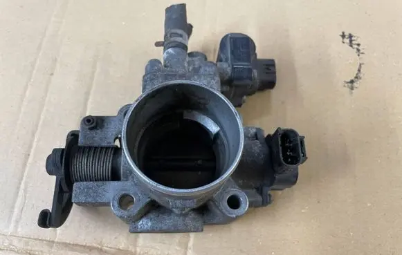 Suzuki Wagon R+ Throttle body valve 