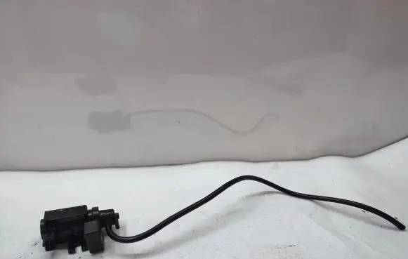 BMW X5 E70 Turbo solenoid valve 7796634