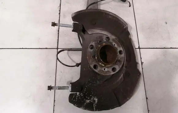 BMW M5 Front wheel hub spindle knuckle 31212284054