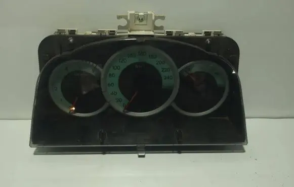 Toyota Corolla Verso E121 Speedometer (instrument cluster) 838000F092A