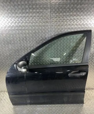 Mercedes-Benz C W203 Front door 
