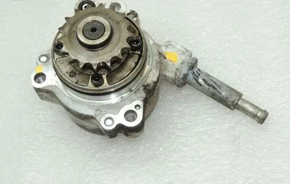 Honda FR-V Vacuum pump 36300RBDE01