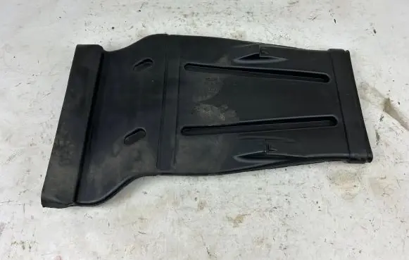 Mercedes-Benz E AMG W212 Cabin air duct channel A2128313146 407746 A2128311946