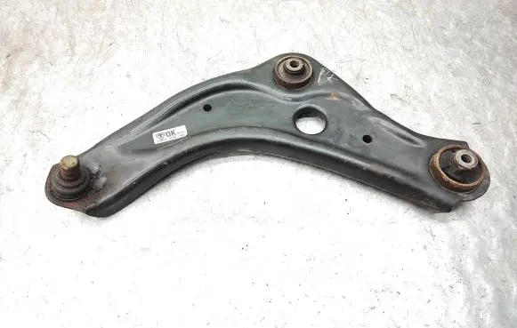 Nissan Qashqai Front lower control arm/wishbone 54EAC0ELH