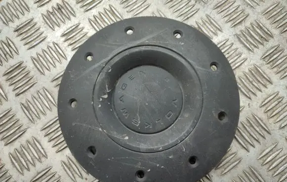Volkswagen Caddy R15 wheel hub/cap/trim 