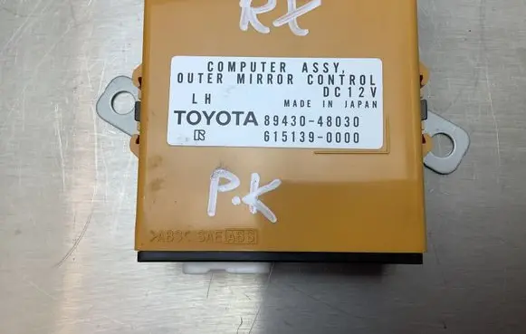 Lexus RX 330 - 350 - 400H Wing mirror control module 8943048030 6151390000