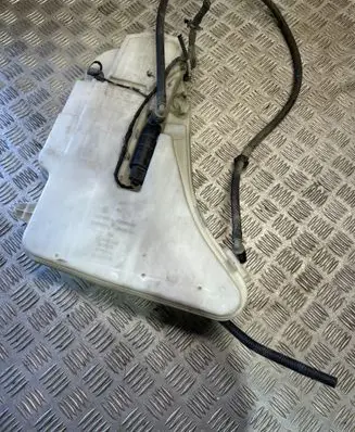 BMW 5 F10 F11 Windshield washer fluid reservoir/tank 7269663 7269664 8050439
