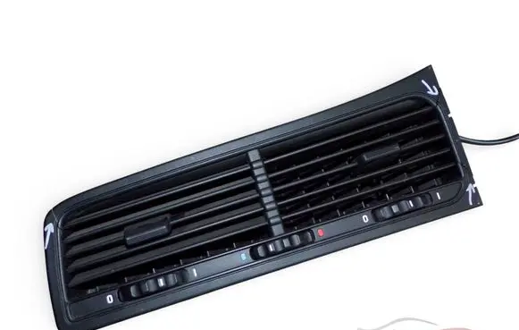 BMW 8 E31 Dash center air vent grill 1383087