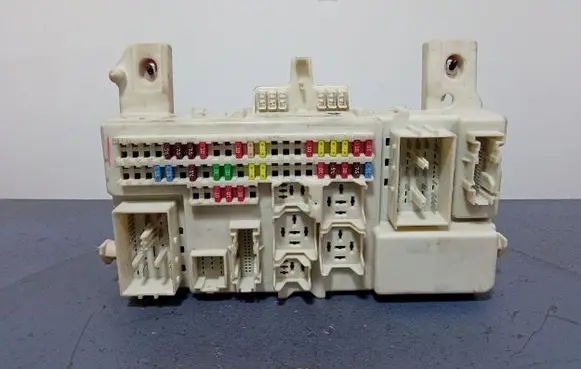 Mazda 3 I Fuse box set BR5S66730D