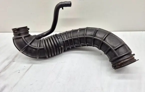 KIA Ceed Turbo air intake inlet pipe/hose 281381R200