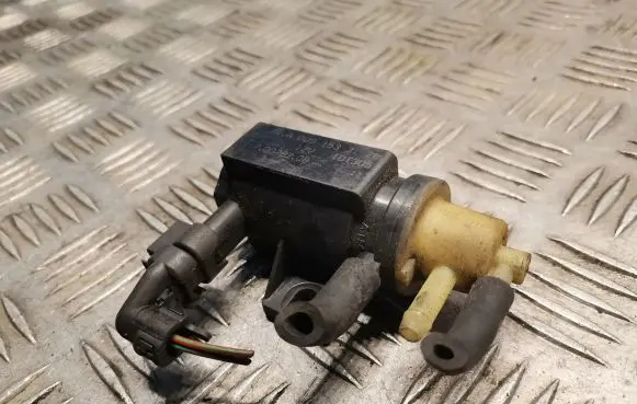 Mercedes-Benz E W212 Turbo solenoid valve 0091533128