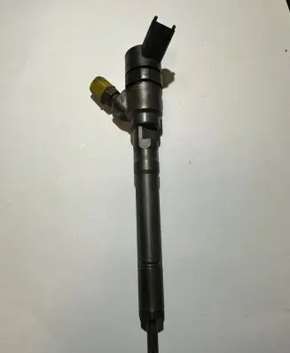 KIA Carens I Fuel injector 3380027010 0445110064
