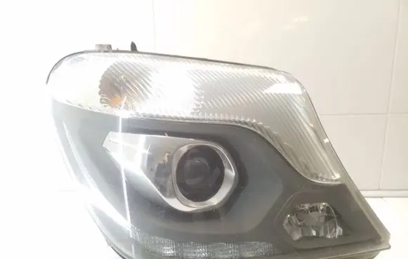 Mercedes-Benz Sprinter W906 Headlight/headlamp A9068203261 5DV00961040