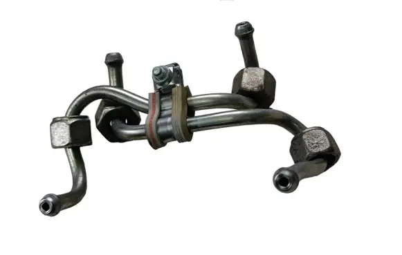 BMW 3 E90 E91 Fuel injector supply line/pipe 