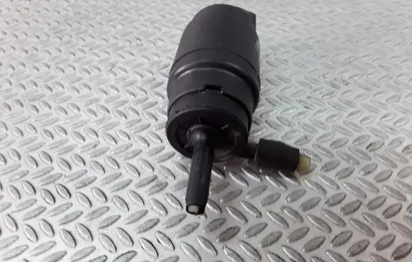 Volkswagen II LT Windscreen/windshield washer pump 1H5955651
