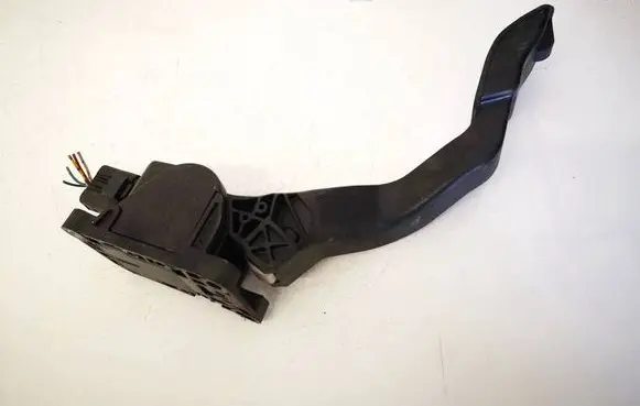 Citroen C4 I Accelerator throttle pedal F00C3E2045