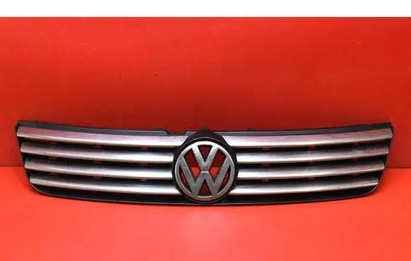 Volkswagen PASSAT B5 Front grill 3B0853653C