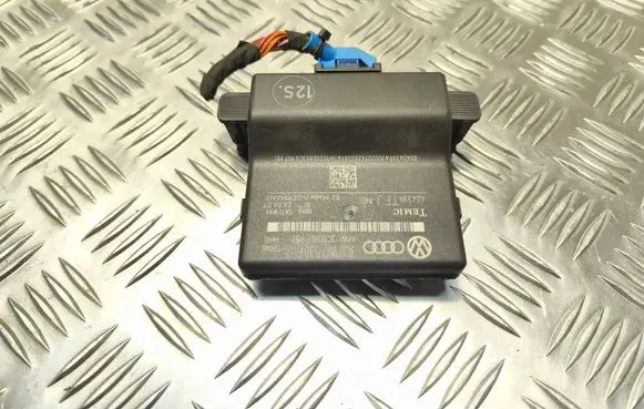 Volkswagen PASSAT B6 Gateway control module 3C0907530E 404339