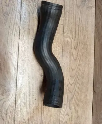 Volvo V70 Intercooler hose/pipe