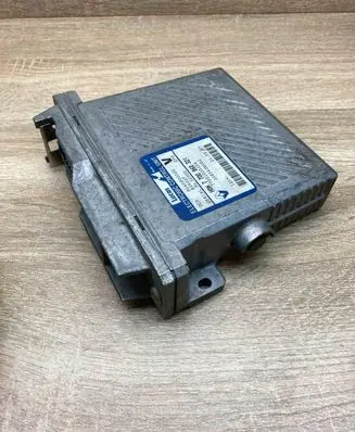 Volvo S40, V40 Engine control unit/module ECU 7700868321 7700103515A