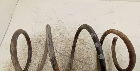 BMW 5 E39 Front coil spring