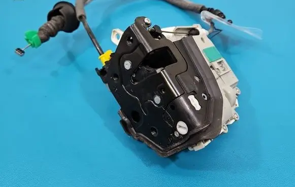 Audi A4 S4 B9 8W Front door lock 8X1837016 IMPRK1571218