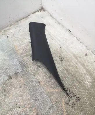 Ford Mustang VI (D)pillar trim (top) FR3B6331010