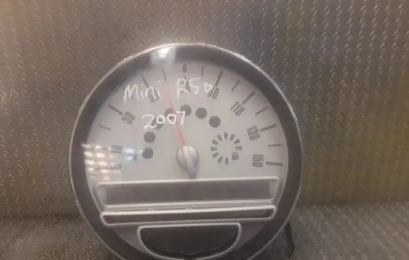 Mini One - Cooper Coupe R56 Speedometer (instrument cluster) 9136196