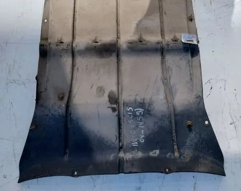 Iveco Daily 3rd gen Engine splash shield/under tray 504080194 504080195