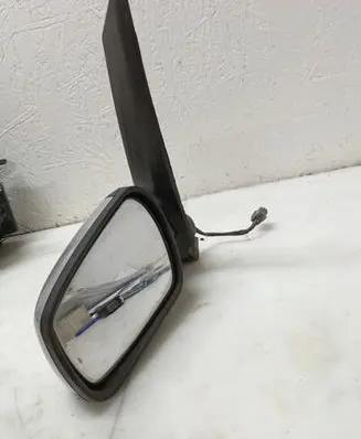 Ford C-MAX I Front door electric wing mirror 3007741