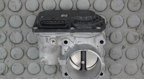 Mazda 3 II Throttle valve P50113640