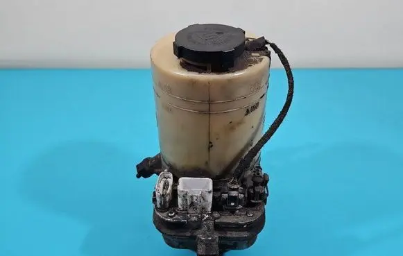 Opel Vectra C Power steering pump 93190149 IMPRK1493218
