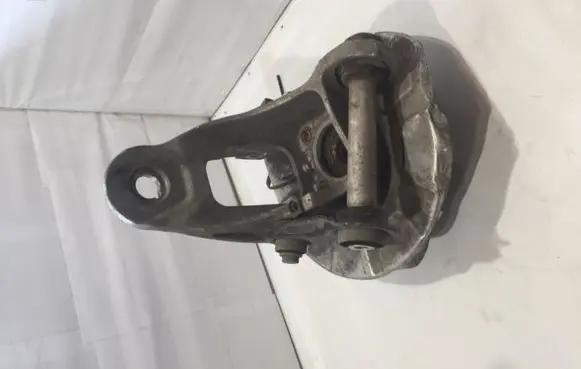 BMW X5 E70 Rear wheel hub 677098406
