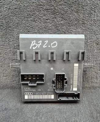 Audi A4 S4 B7 8E 8H Comfort/convenience module 8E0907279L