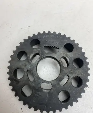 Volkswagen Tiguan Camshaft pulley/ VANOS 038109111E
