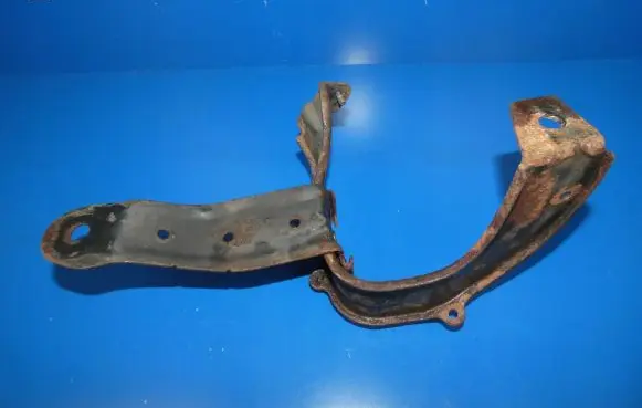 Volvo S60 Fuel filter bracket/mount holder 31261539