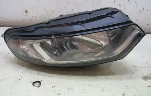 Ford Ecosport Headlight/headlamp CN1513W029CH